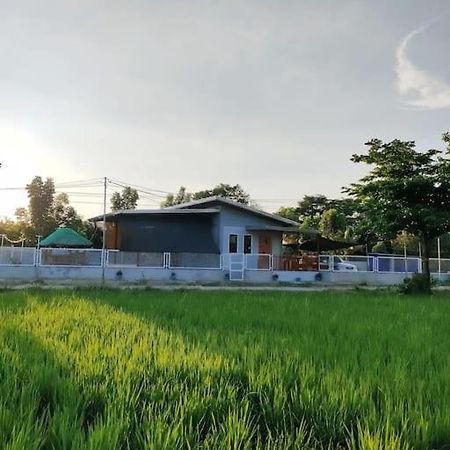 Praise Farmhouse - Private Farmhouse Staycation Baliuag ภายนอก รูปภาพ